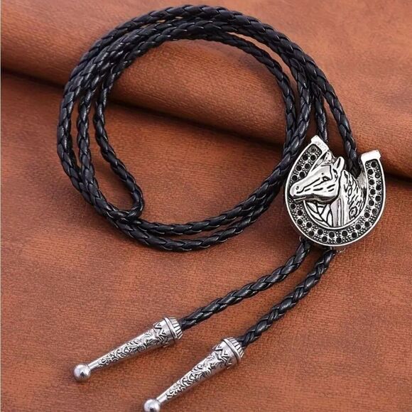 Western Horseshoe Good Luck Concho Bolo Tie Mens Casual Cowboy Horse Accessory